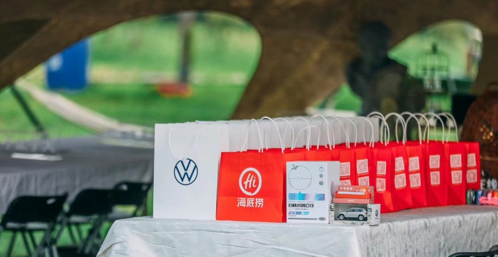 海底捞有尿片吗？真相揭秘与公众反应分析