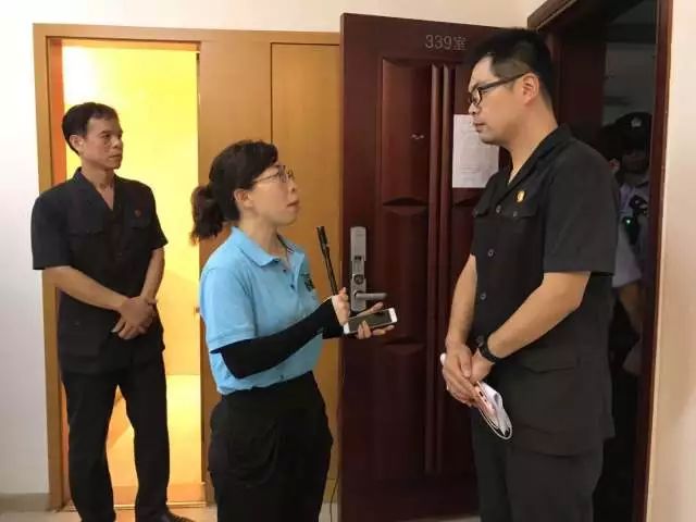聚焦时刻，一位人大代表发言被三次打断的背后故事