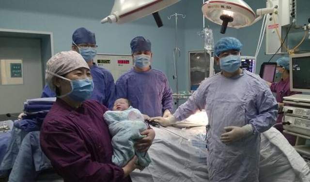 保定一医院给3岁智商产妇接生事件深度解析