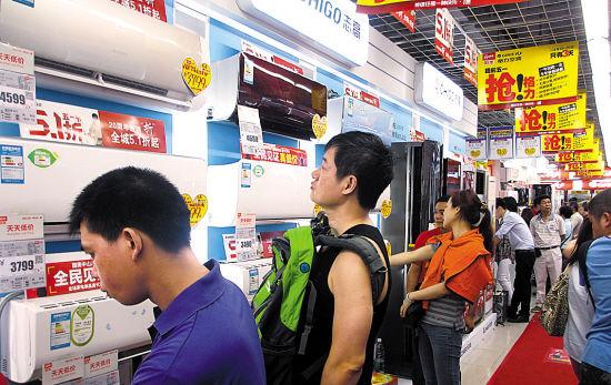公园秒变小米SU7卖场，一场科技与自然的完美融合
