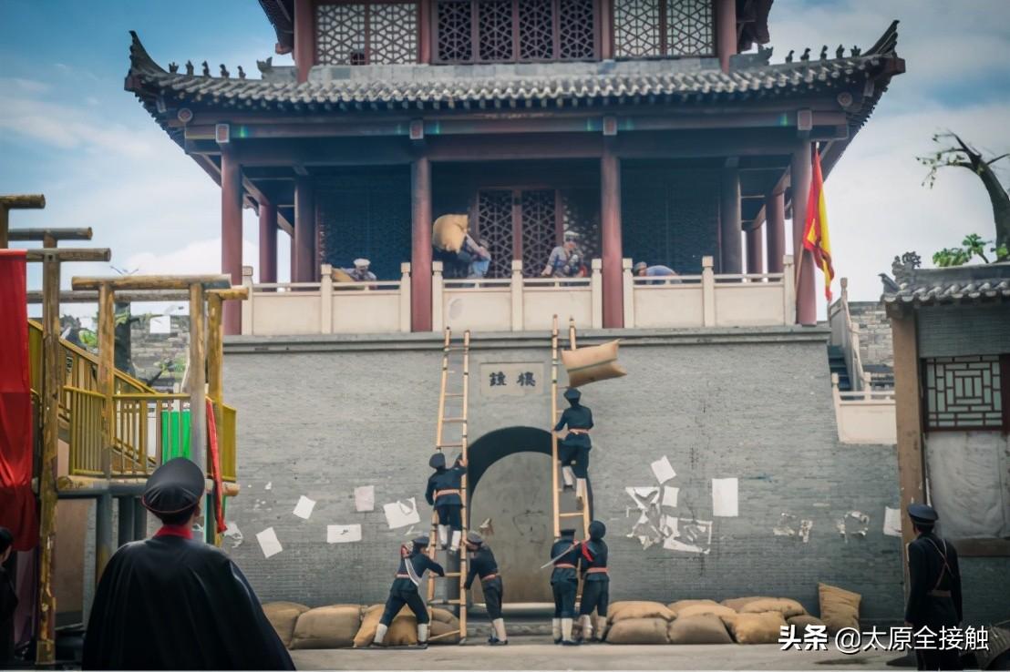 陕西一少年飞车冲下人行天桥，事件解析与反思