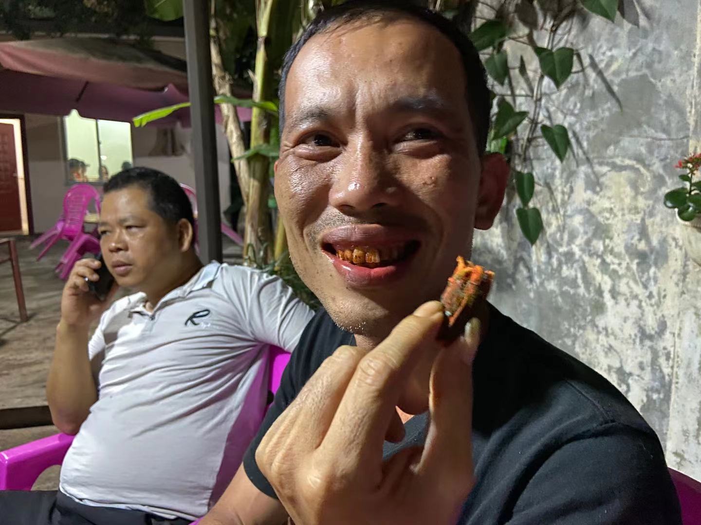 婚礼现场意外之喜，新郎的神秘槟榔时刻