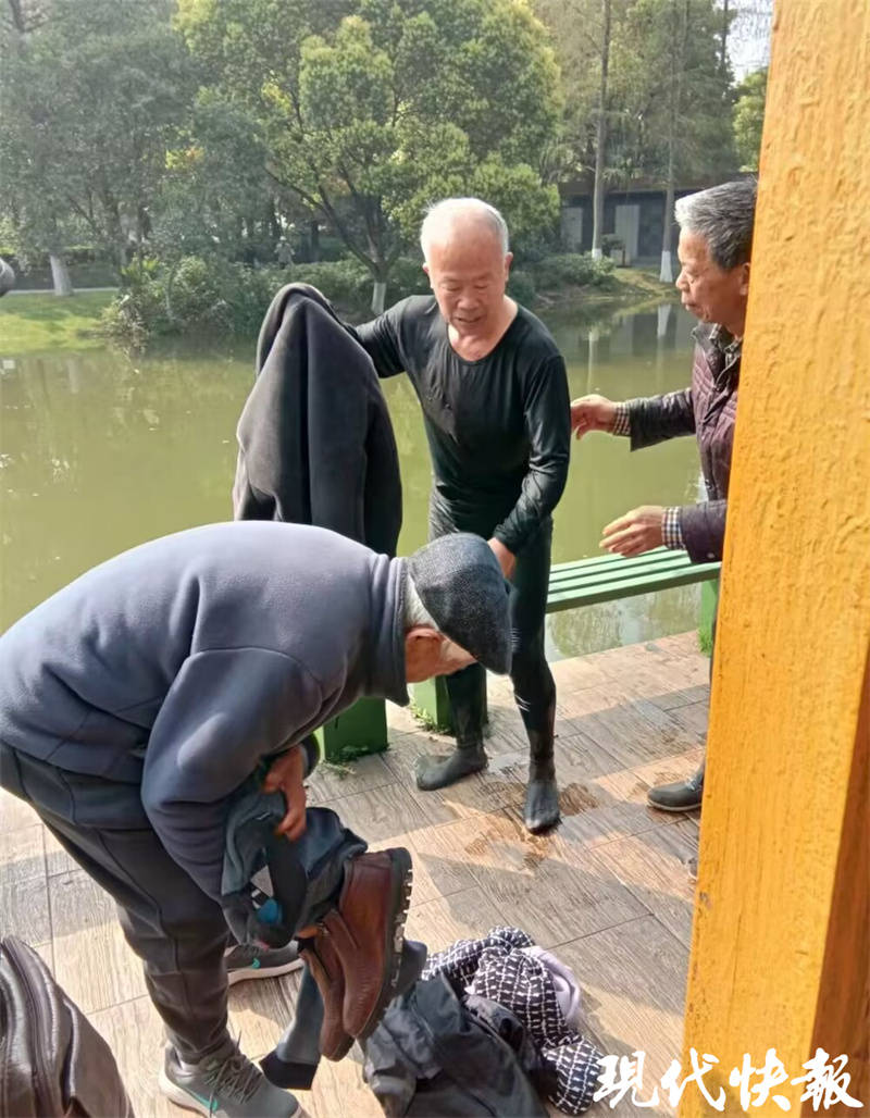 患癌大爷跳河救人，英雄不问出处，大义无畏暖人心