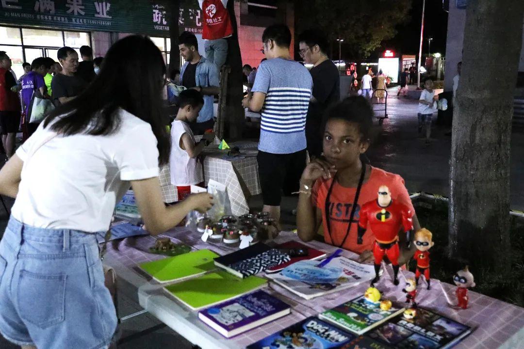 老外在中国跳广场舞视频，跨文化交融下的新风尚