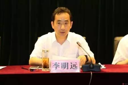 中学一级教师刘海泉出任乌兰察布代市长，教育背景的领导力新篇章
