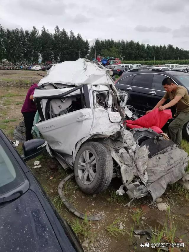 智己L7遭遇重大事故安全气囊未弹出事件分析
