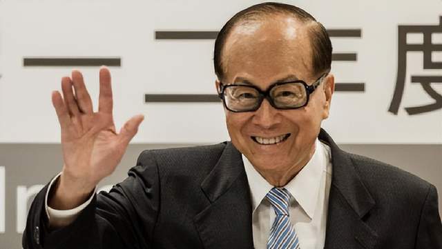李嘉诚卖港口，香港两任特首都发声的背后