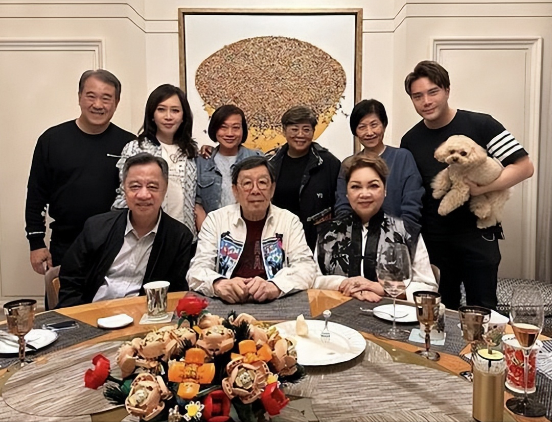 重逢的喜悦，91岁老兵与儿子阔别61年终团聚