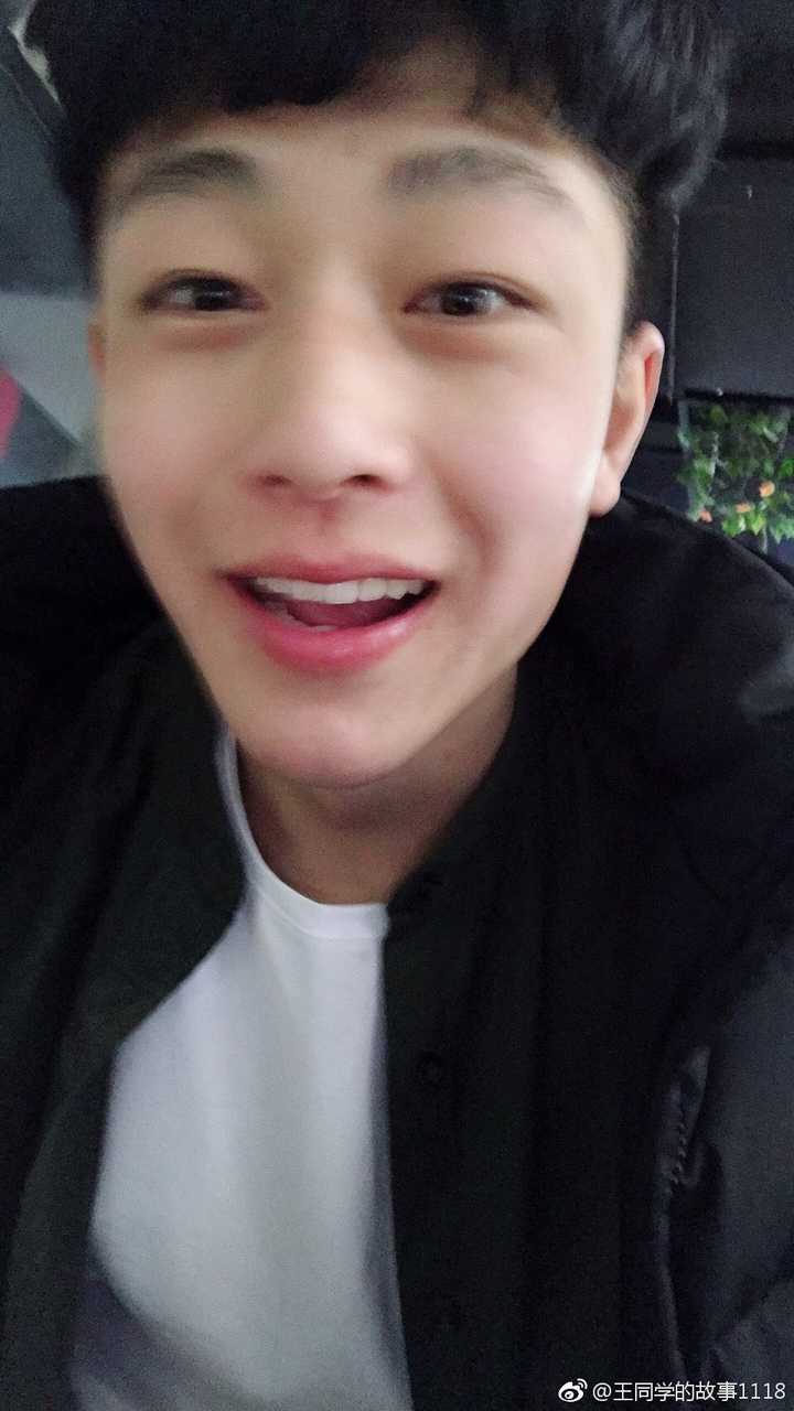 抖音上谢浩然和谢浩杰，是否一人分饰两角？