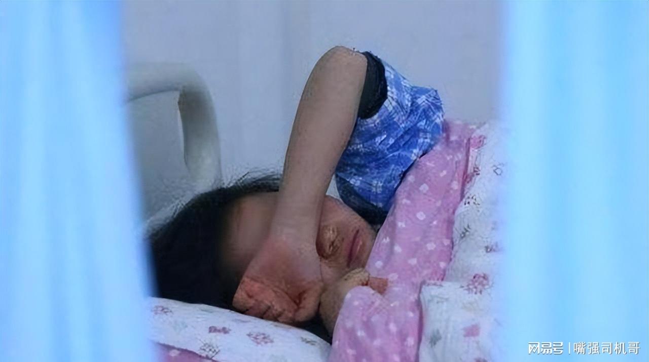 高校女生生孩子，现象、挑战与应对