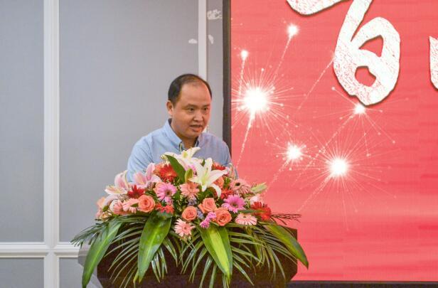 胖东来王总，商业巨头的崛起与智慧之道