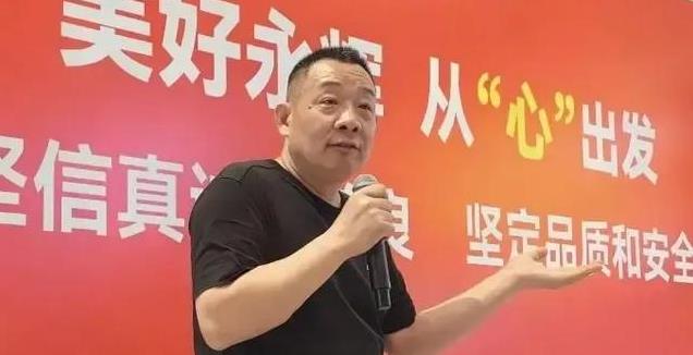 胖东来专访，揭示商业奇才的创业之路与成功秘诀