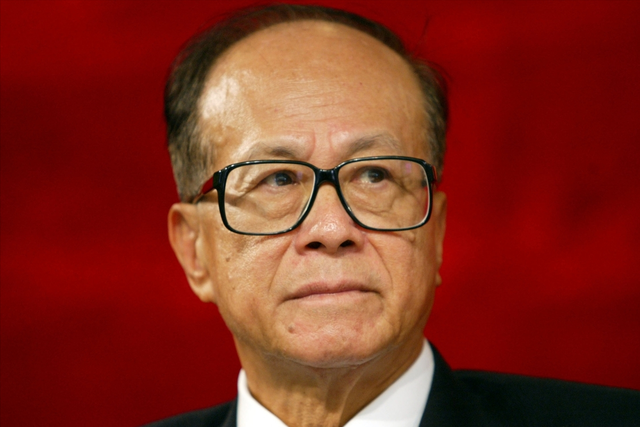 媒体，李嘉诚卖港口不是在商言商