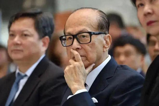 李嘉诚港口在哪里，探寻长江港口的传奇故事