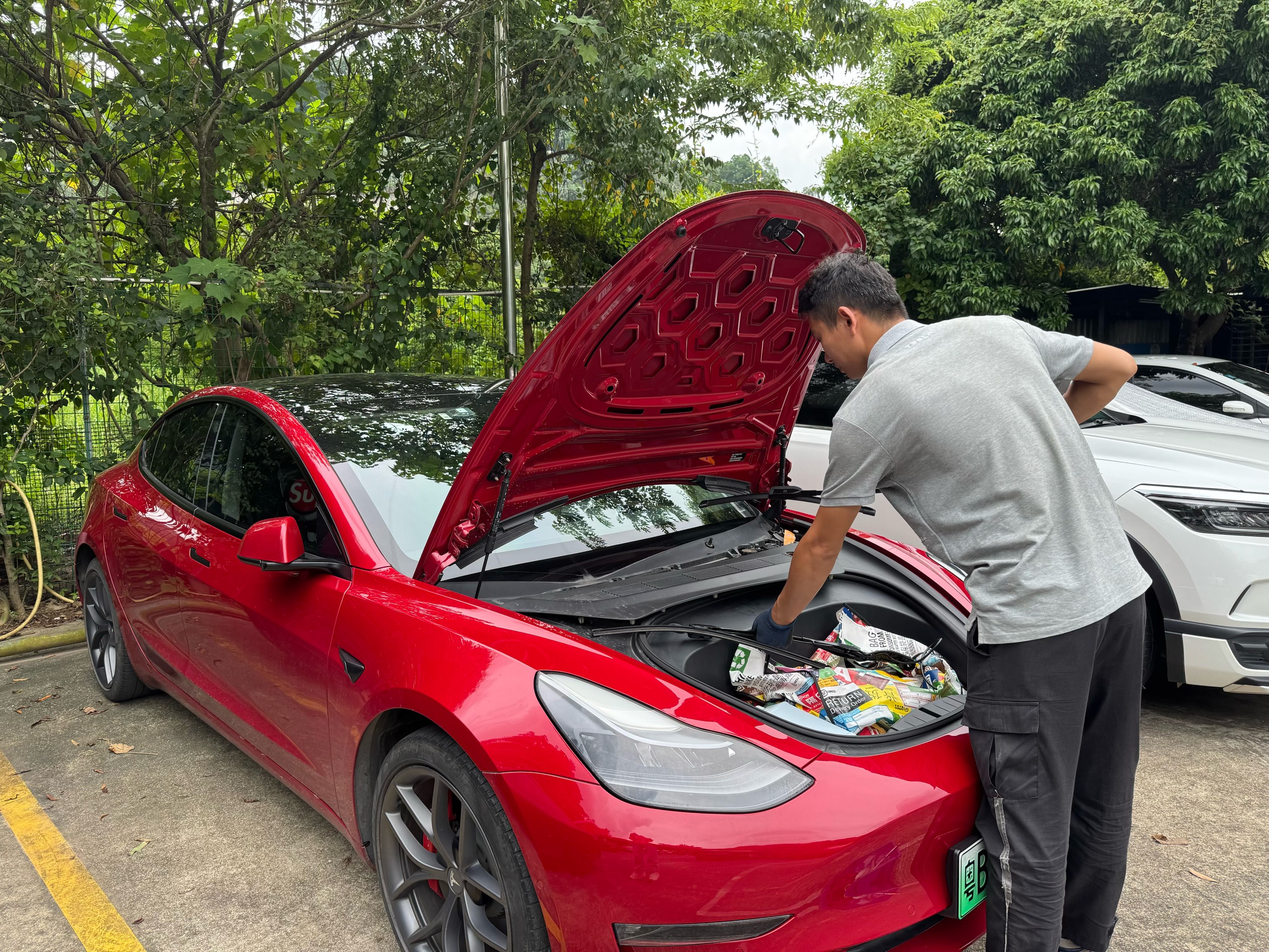 特斯拉换车，一场科技与未来的邂逅