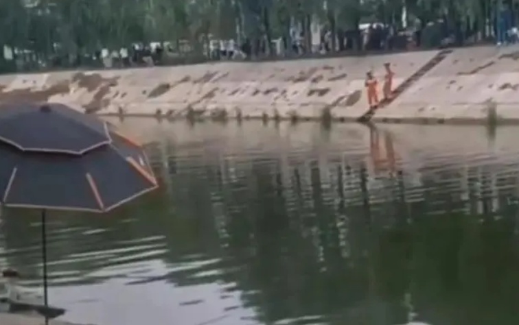 男子钓鱼遭遇意外，大鱼拉下水溺亡的悲剧