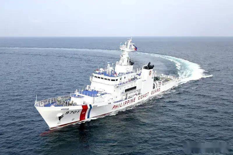 中国海警船模拟海上补给释放何信号
