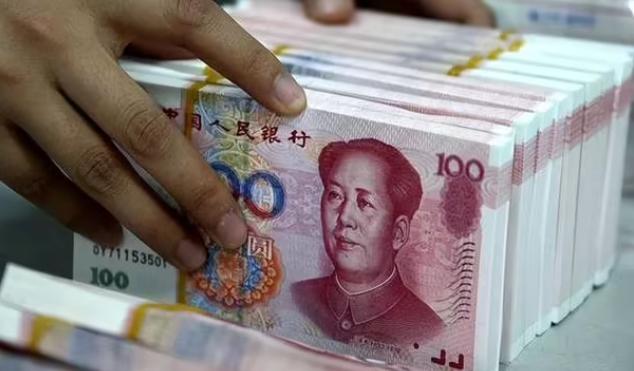 美暂停部分绿卡申请背后的深层原因与影响