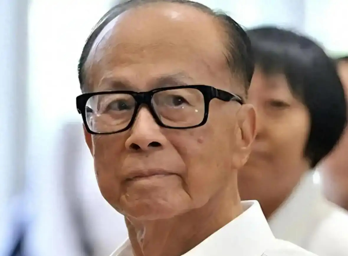 市监总局将审查李嘉诚卖港口交易，深度分析与观察