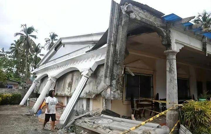 泰国连续发生九次余震，影响与观察