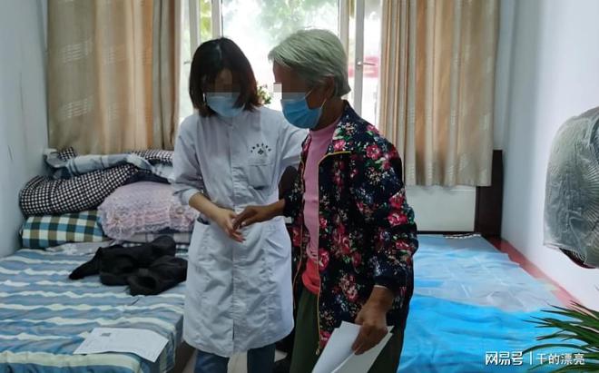 杜小华提出公布入室抢婴案嫌犯照片，公众安全的呼声与正义的追寻