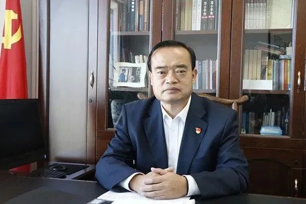 重庆女厅官任上被查，权力与正义的双重审视