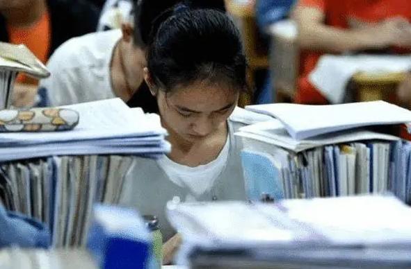 山西一女生家长疑殴打六年级学生事件引发社会关注