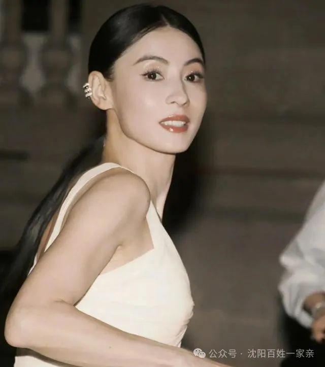44岁张柏芝生图依旧能打，时光不败美人