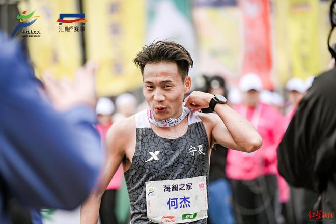 重磅来袭！718.8斤男子刷新中国第一胖纪录，挑战极限还是自我超越？