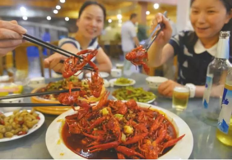 成都小龙虾现在市场大概多少钱一斤？