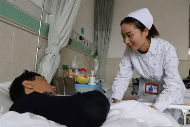 母亲遭遇车祸身亡，儿子的悲痛与呼唤