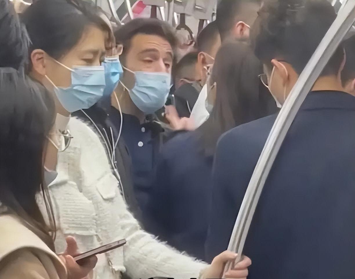 深圳地铁吵架事件深度解析
