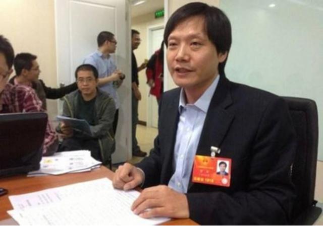 雷军突然宣布，引领未来的重磅消息震撼业界！