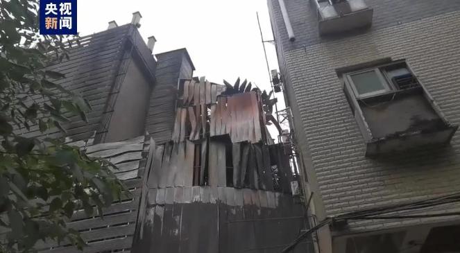 民房起火悲剧，三人不幸丧生，警钟长鸣呼唤安全意识