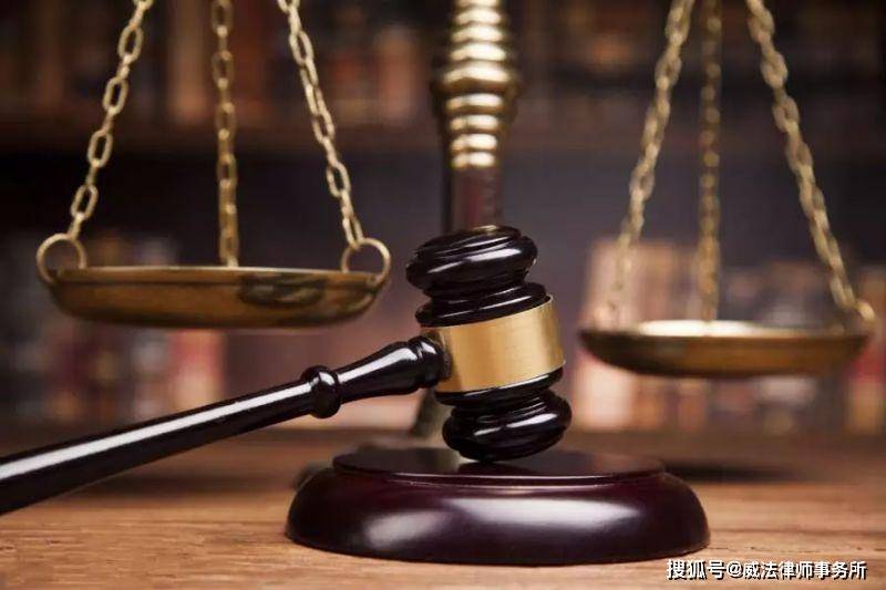 全国第一台SU7霞光紫被卖，引领潮流新篇章