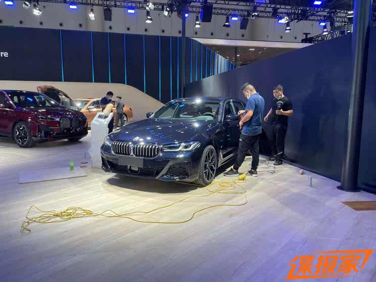 宝马5系价格破底，跌破29万背后的市场洞察