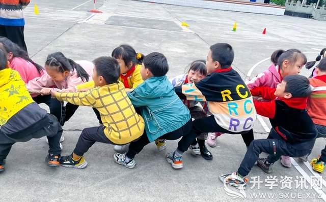 成都一小学打破常规，把运动会玩成二次元漫展，引领校园新风尚！