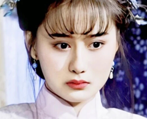 陈德容情感，演绎人生百态，探寻情感深度