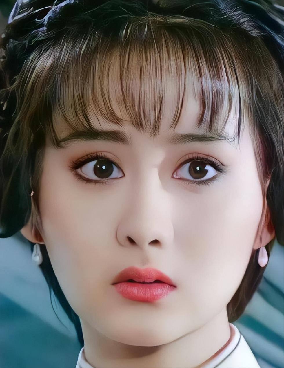 陈德容情感，演绎人生百态，探寻情感深度