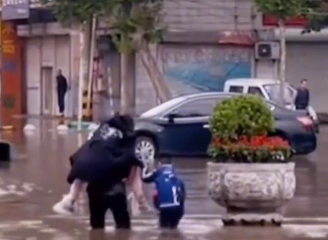 小孩过马路，安全教育的紧迫性与我们的责任