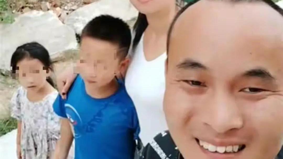 悲恸的瞬间，姐姐突然失联，弟弟上门发现姐姐去世