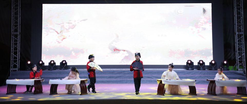 竹笋破土而出，一场关于时间与准备的盛宴