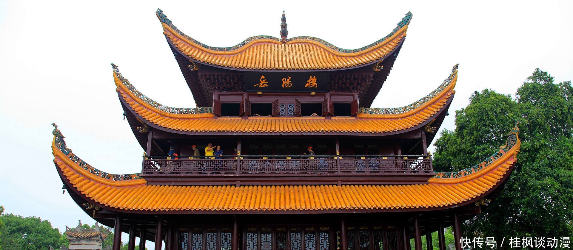 滕王阁景区，没有游客背岳阳楼记的时代新风尚