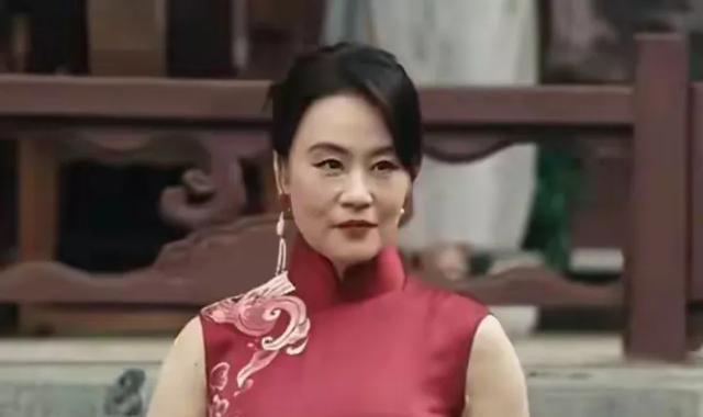 梅婷晒照庆我的后半生收官，演绎人生百态引热议