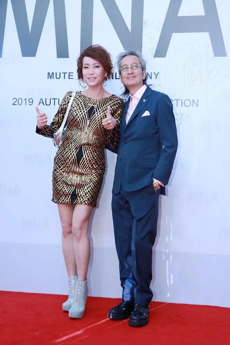 57岁叶童高调露面，时光不老，魅力依旧