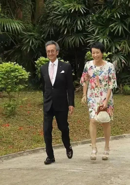57岁叶童高调露面，时光不老，魅力依旧