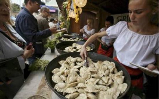 饺子在美国，跨越文化的味蕾传奇