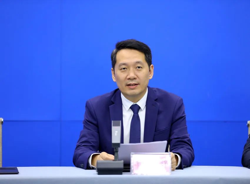 荣昌区书记，引领区域发展的时代先锋