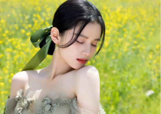 张婧仪，完美无瑕的绝美脸庞