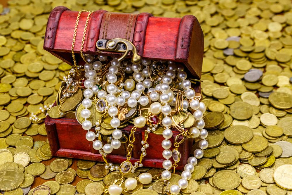 金价持续飙涨，到底是谁在屯黄金？